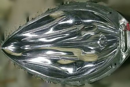 鋁合金滾塑模具的工藝特征及使用注意點(diǎn)